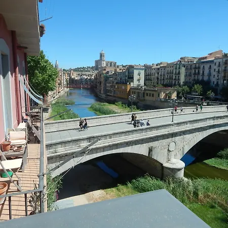 Vistes Al Riu Apartment Girona